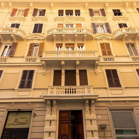Granello Suite Central Генуа Екстериор снимка