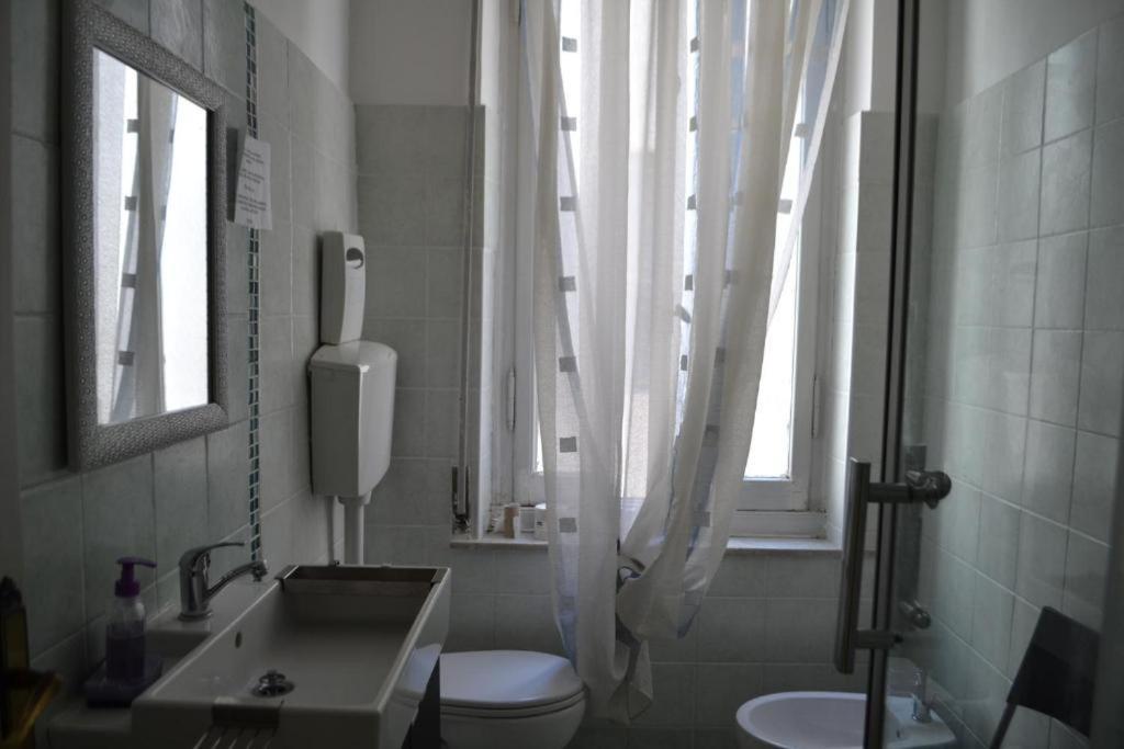 Granello Suite Central Генуа Екстериор снимка