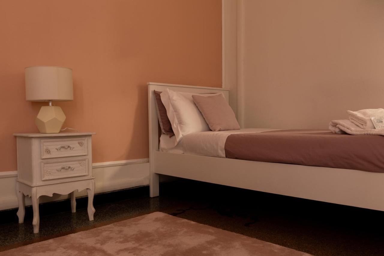 Granello Suite Central Генуа Екстериор снимка