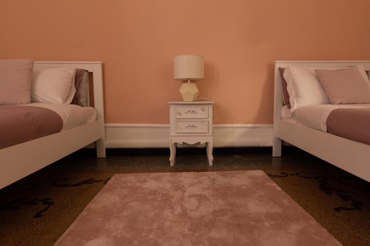 Granello Suite Central Генуа Екстериор снимка